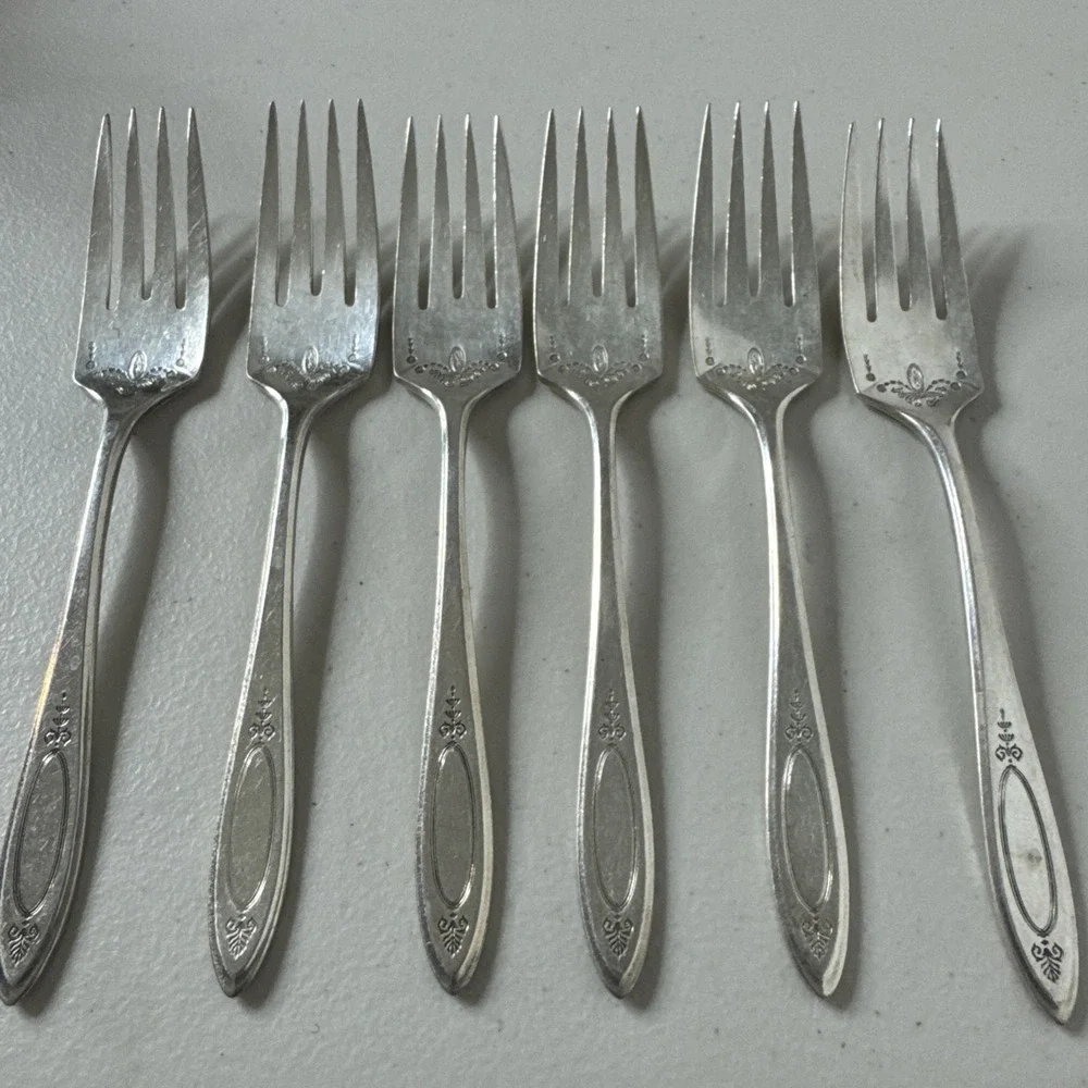 Lot 6 Oneida Community Adam Salad Forks‎ 6 1/8